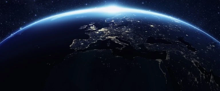 space-1-768x320