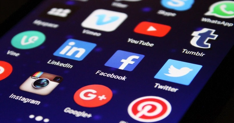 Social Media for Professional Services Firms Social Media for Professional Services Firms